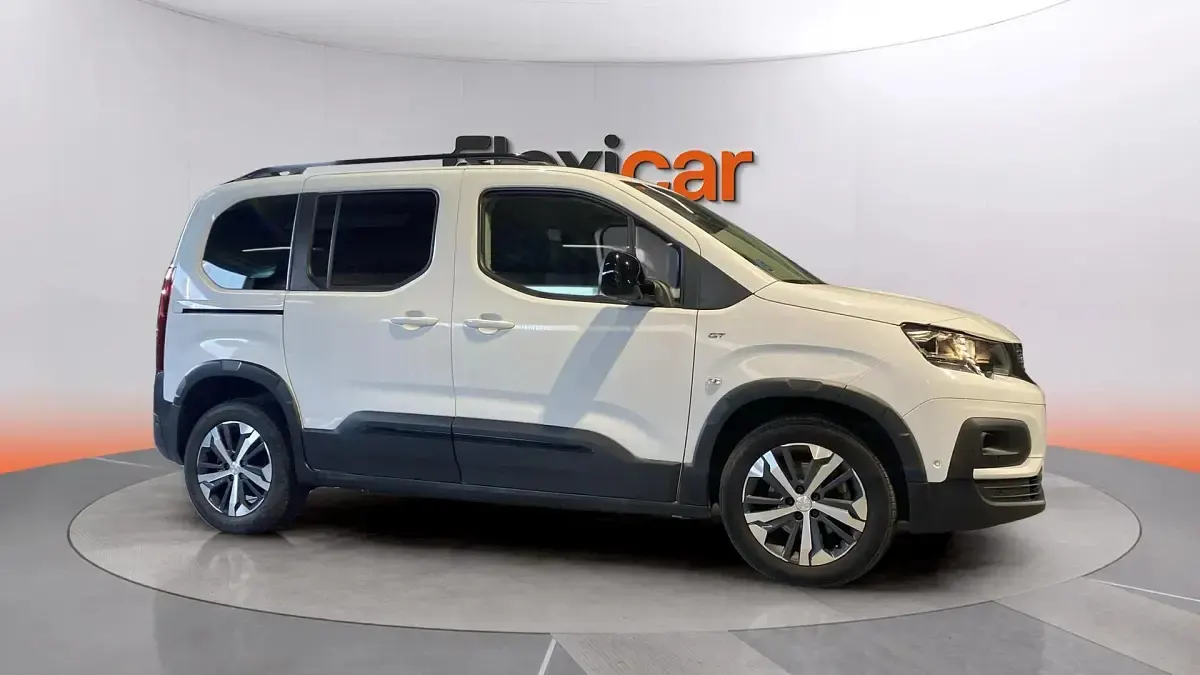 Usado Peugeot Rifter GTi 102 CV (75 kW) 2023 Blanco Monovolumen
