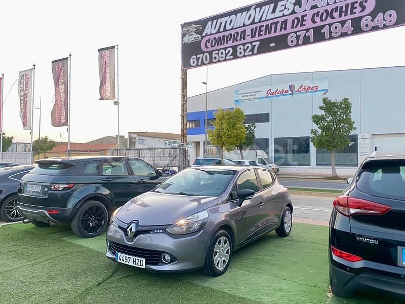 Usado Renault Clio IV Expression 75 CV (55 kW) 2014 Gris / plata Berlina