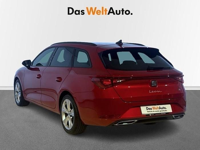 Rojo Usado 2024 Seat Leon ST FR Familiar | 26.800 € (Un poco caro) - Imagen 1/4