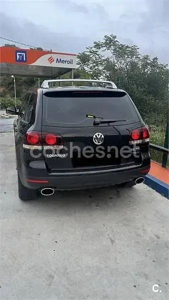 Usado VW Touareg 225 CV (165 kW) 2008 Negro SUV