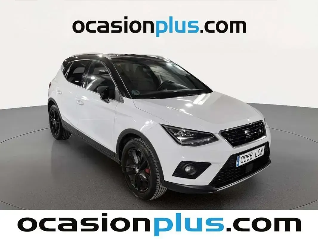 Usado Seat Arona Ecomotive 116 CV (85 kW) 2019 Blanco SUV