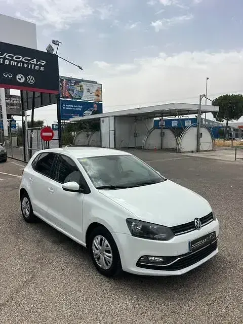 Usado VW Polo Advance 75 CV (55 kW) 2016 Blanco Utilitario