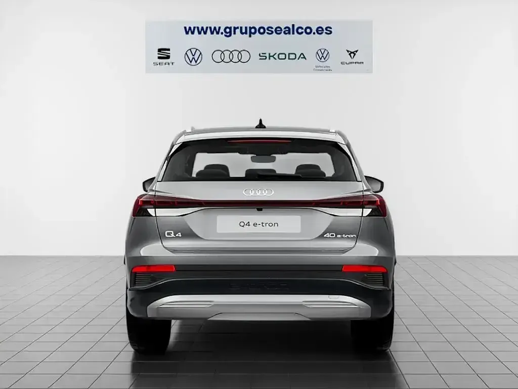 Nuevo Audi Q4 e-tron Advanced Plus 150 kW (204 CV) 2026 Gris SUV