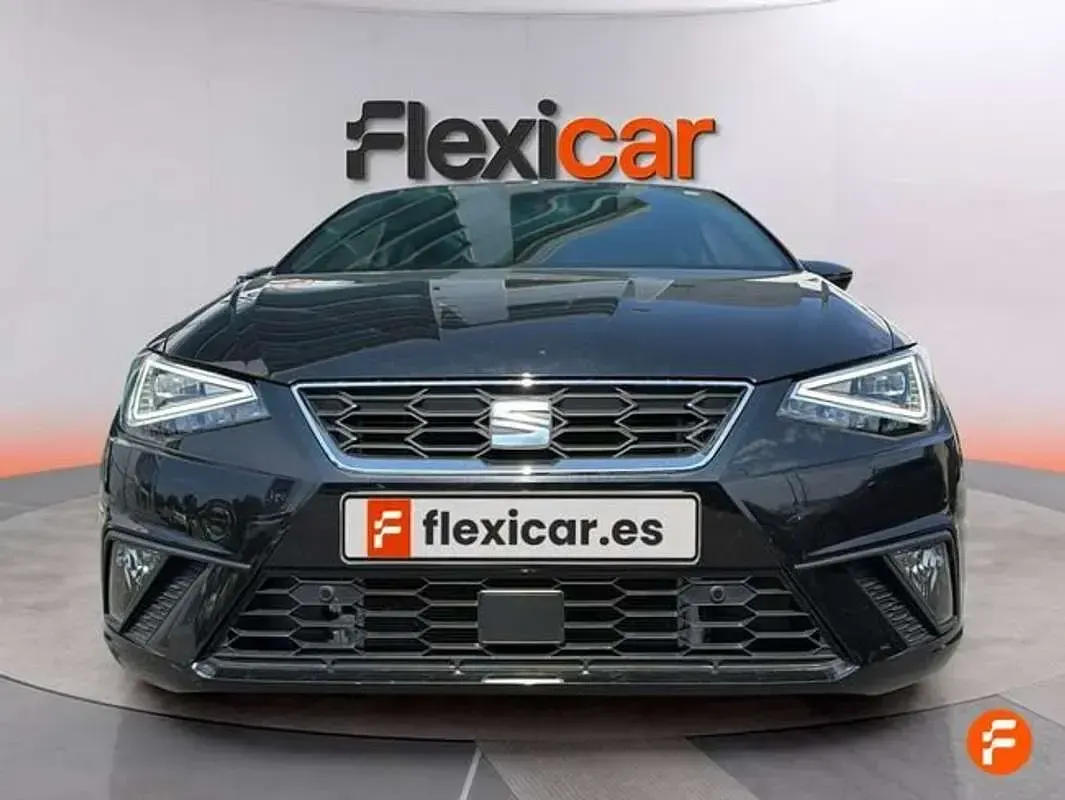 Usado Seat Ibiza FR 116 CV (85 kW) 2024 Negro Utilitario