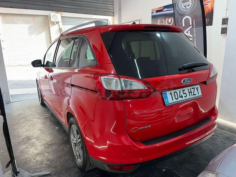 Usado Ford Grand C-Max 115 CV (84 kW) 2014 Rojo Monovolumen
