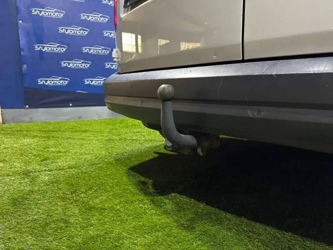 Usado VW Caddy 75 CV (55 kW) 2018 Blanco Monovolumen