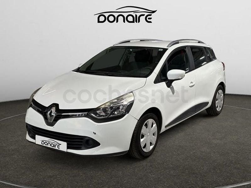 Usado Renault Clio GrandTour Authentique 75 CV (55 kW) 2015 Blanco Familiar