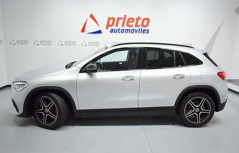 Usado Mercedes GLA200 150 CV (110 kW) 2021 Gris SUV