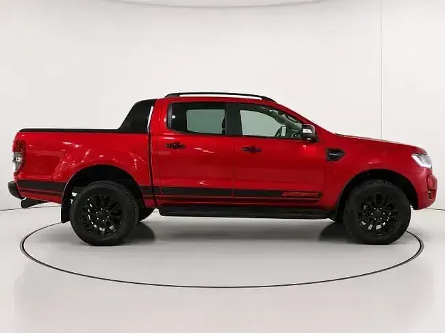 Usado Ford Ranger Wildtrack 213 CV (156 kW) 2022 Rojo Pickup/Camioneta