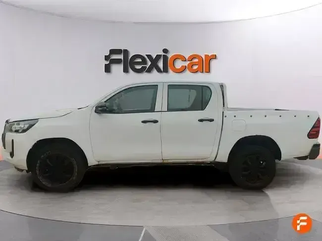Usado Toyota HiLux 150 CV (110 kW) 2021 Blanco Pickup/Camioneta