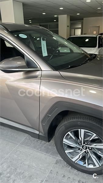 Usado Hyundai Tucson 150 CV (110 kW) 2022 Gris / plata SUV