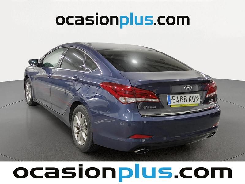 Usado Hyundai i40 115 CV (84 kW) 2018 Azul Berlina