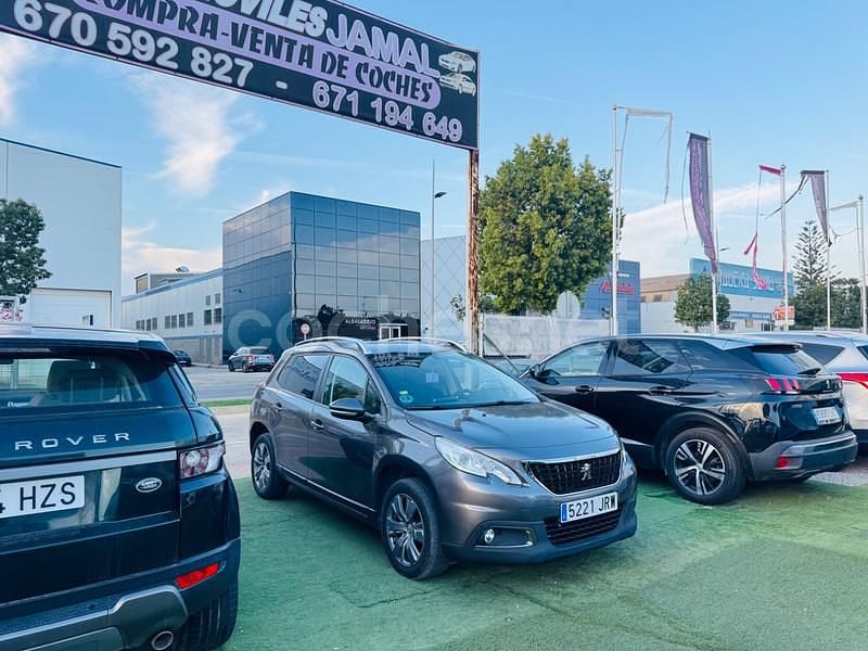 Gris / plata Usado 2016 Peugeot 2008 Active SUV | 7499 € (Buen precio) - Imagen 1/4