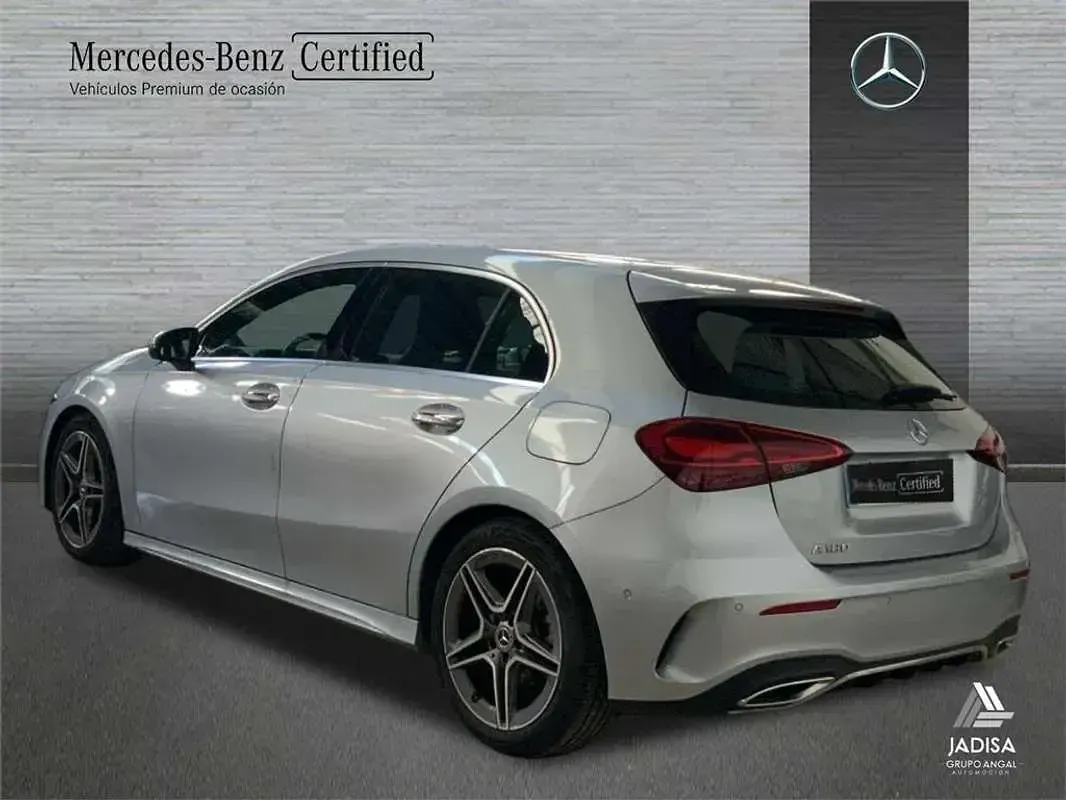 Usado Mercedes A180 136 CV (100 kW) 2025 Berlina