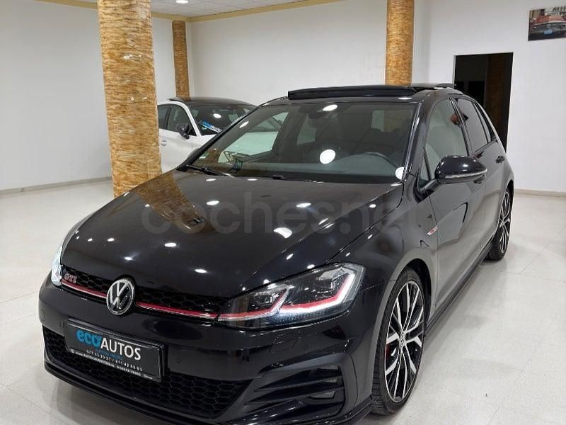 Usado VW Golf VII GTI 245 CV (180 kW) 2019 Negro Berlina