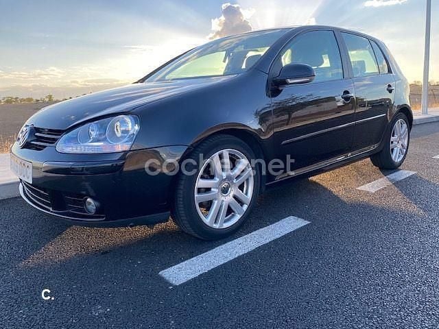 Negro Usado 2005 VW Golf IV Highline Berlina | 3750 € (Precio justo) - Imagen 1/4
