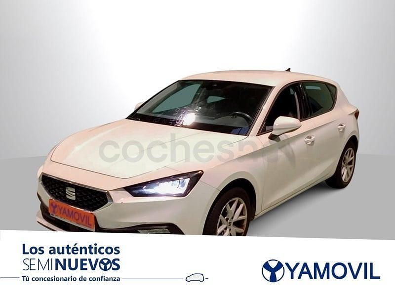 Usado Seat Leon Style 110 CV (80 kW) 2021 Blanco Berlina