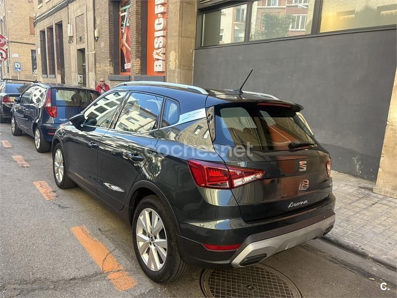 Usado Seat Arona Xperience 90 CV (66 kW) 2022 Verde SUV