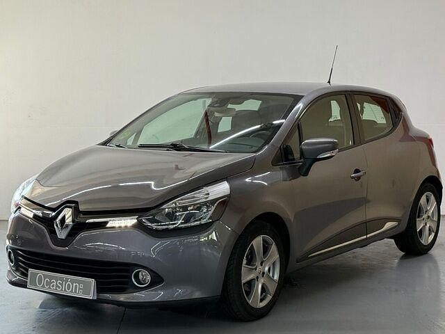 Usado Renault Clio IV 90 CV (66 kW) 2014 Gris / plata Berlina