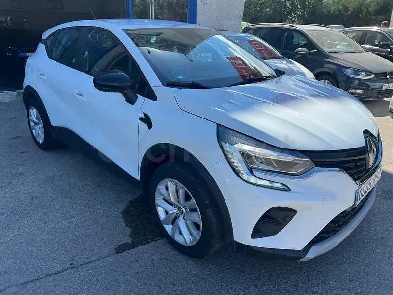 Usado Renault Captur Evolution 100 CV (73 kW) 2023 Blanco SUV