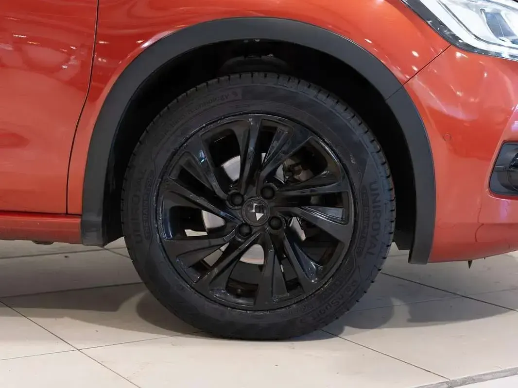 Usado DS Automobiles DS4 Crossback Connected Chic 120 CV (88 kW) 2018 Naranja SUV