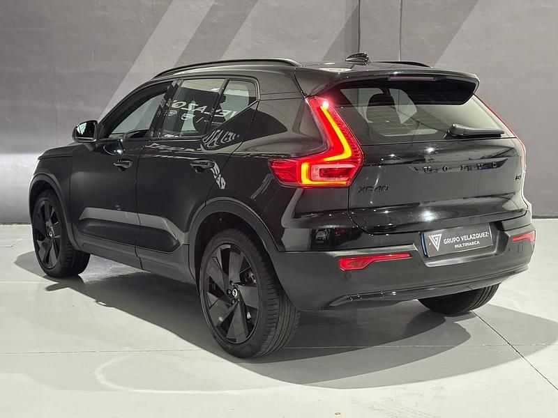 Usado Volvo XC40 197 CV (144 kW) 2025 Negro SUV