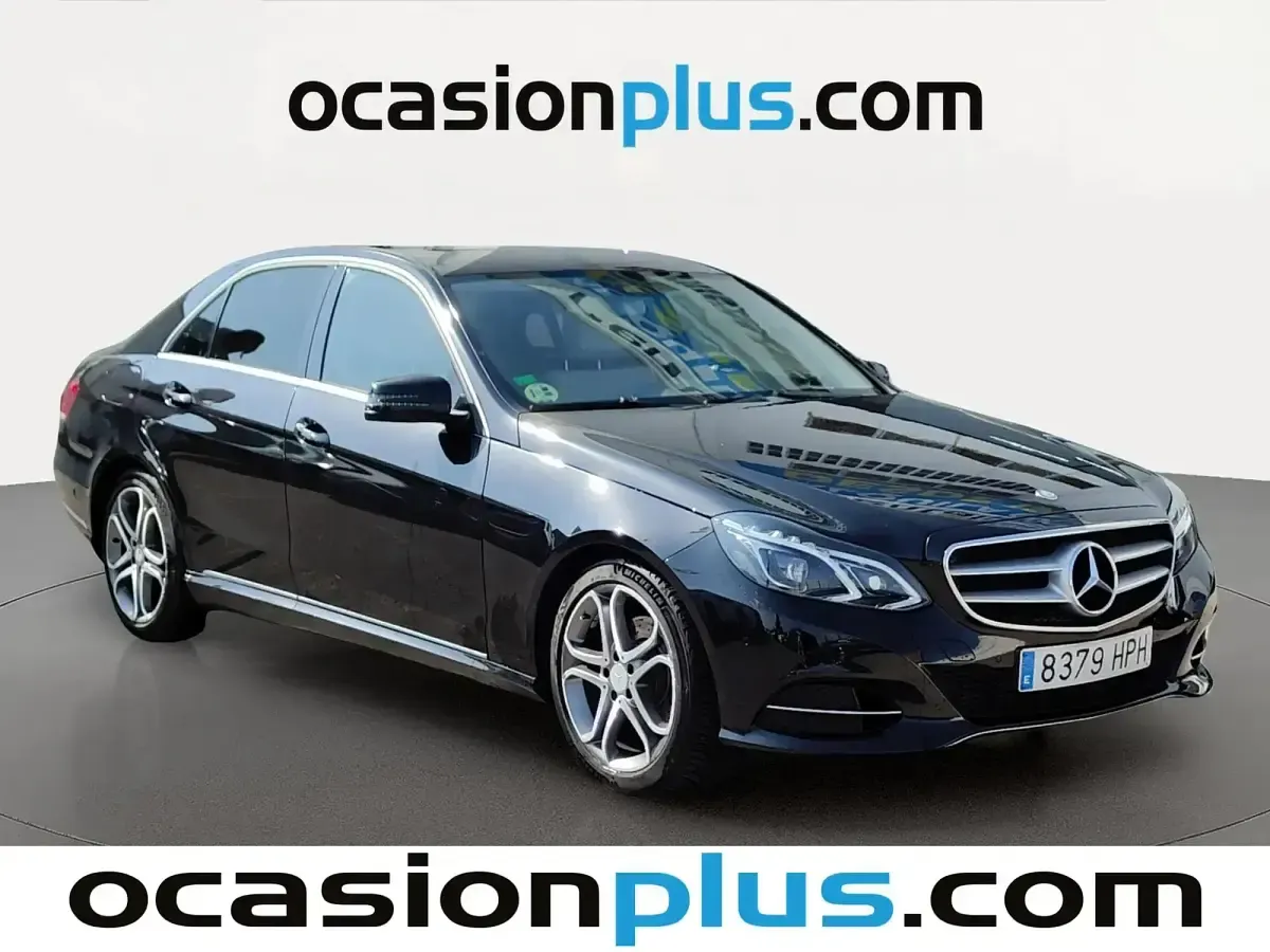 Usado Mercedes E220 Avantgarde 170 CV (125 kW) 2013 Negro Berlina