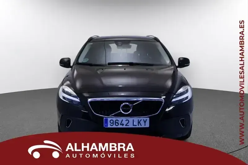 Usado Volvo V40 CC Summum 190 CV (139 kW) 2017 Negro Familiar