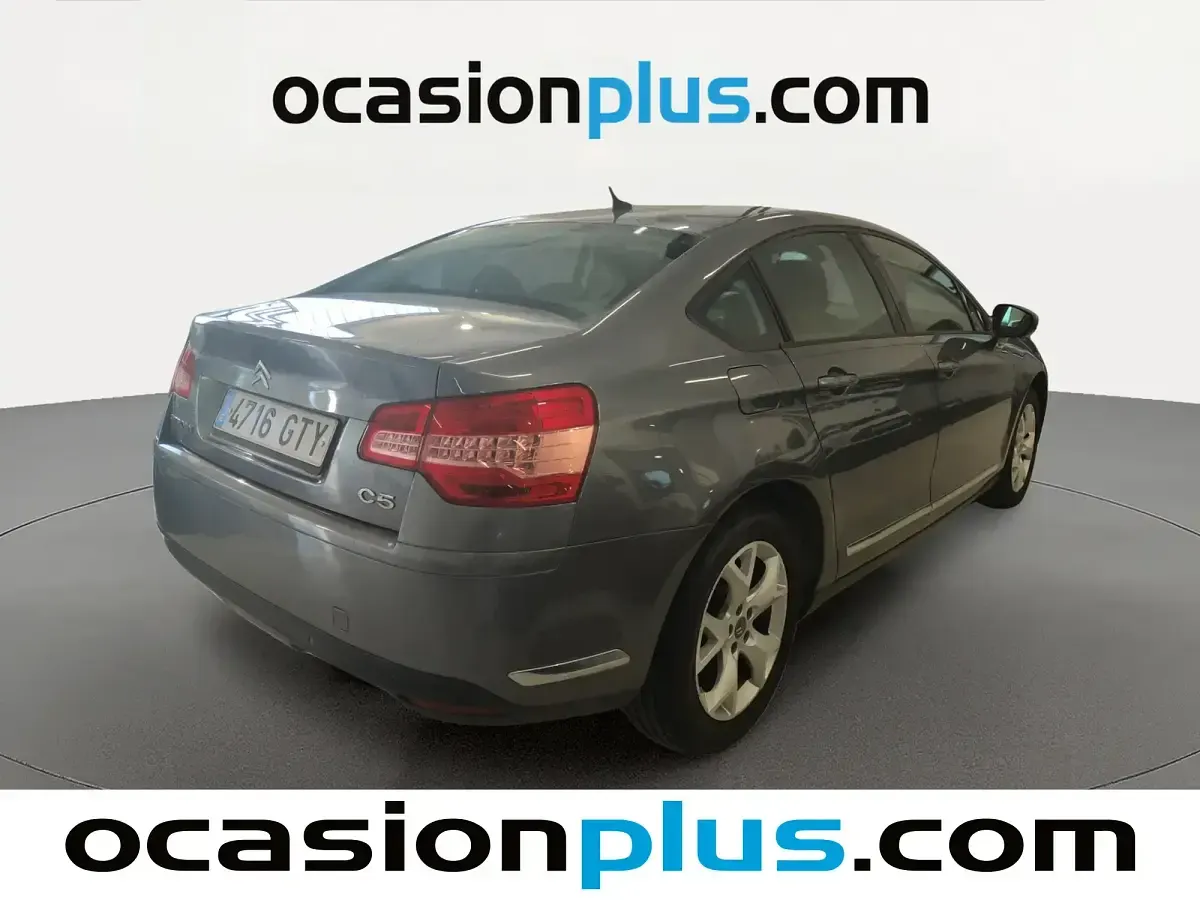 Usado Citroën C5 140 CV (102 kW) 2010 Gris Berlina