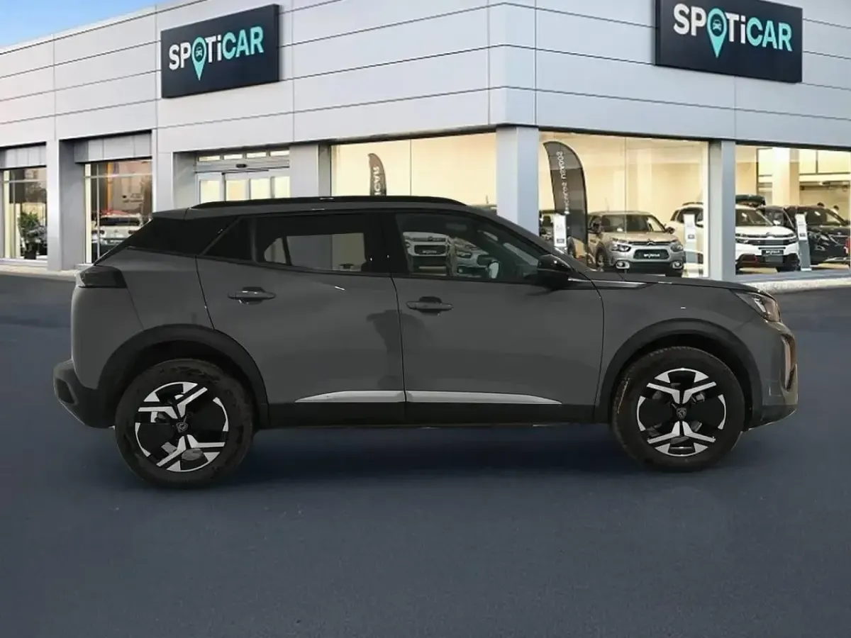 Usado Peugeot 2008 Allure 145 CV (106 kW) 2025 Gris SUV