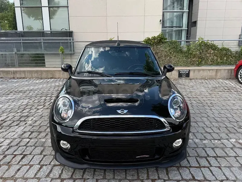 Usado Mini John Cooper Works Cabriolet 211 CV (155 kW) 2015 Negro Descapotable