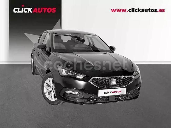 Usado Seat Leon Style 116 CV (85 kW) 2025 Negro Berlina