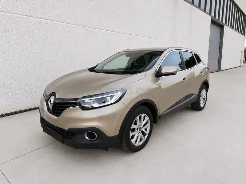Usado Renault Kadjar Intens 130 CV (95 kW) 2016 Beige SUV