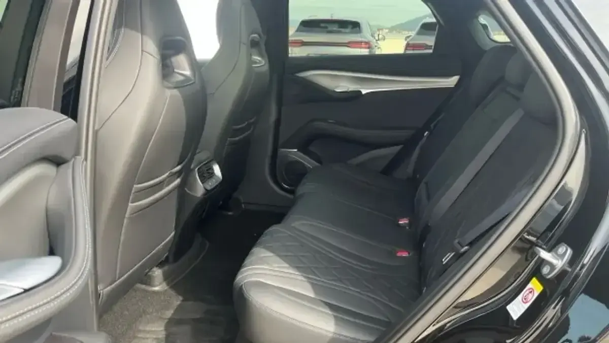 Usado BYD Sealion 7 Comfort 230 kW (313 CV) 2025 Negro SUV