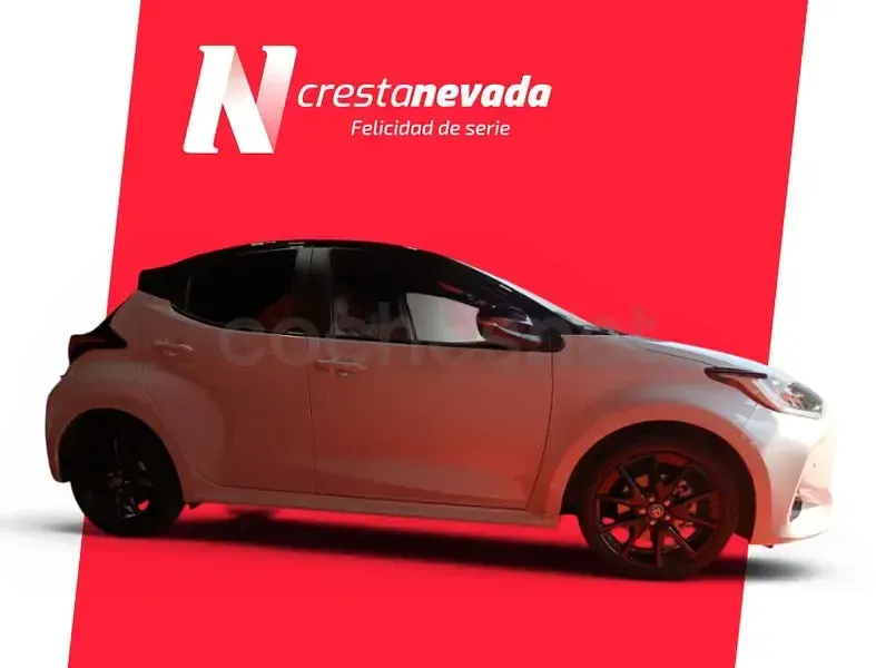 Usado Toyota Yaris Hybrid Edition 116 CV (85 kW) 2022 Blanco Berlina