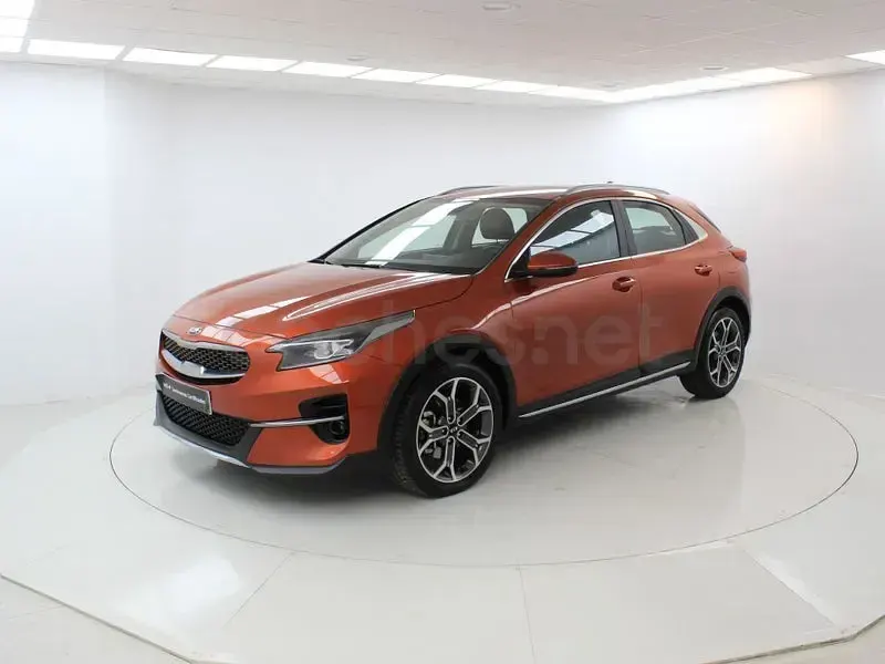 Usado Kia XCeed 120 CV (88 kW) 2022 Naranja SUV