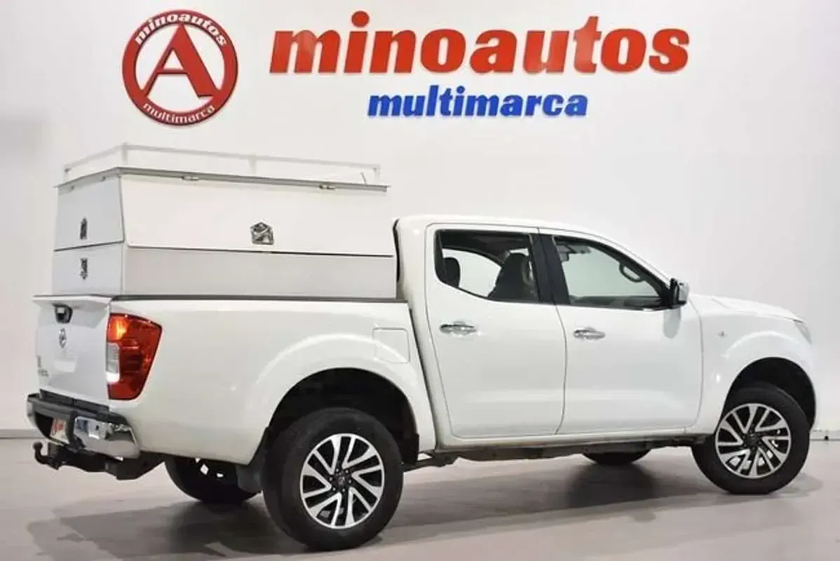 Usado Nissan Navara Acenta 190 CV (139 kW) 2019 Blanco Pickup/Camioneta