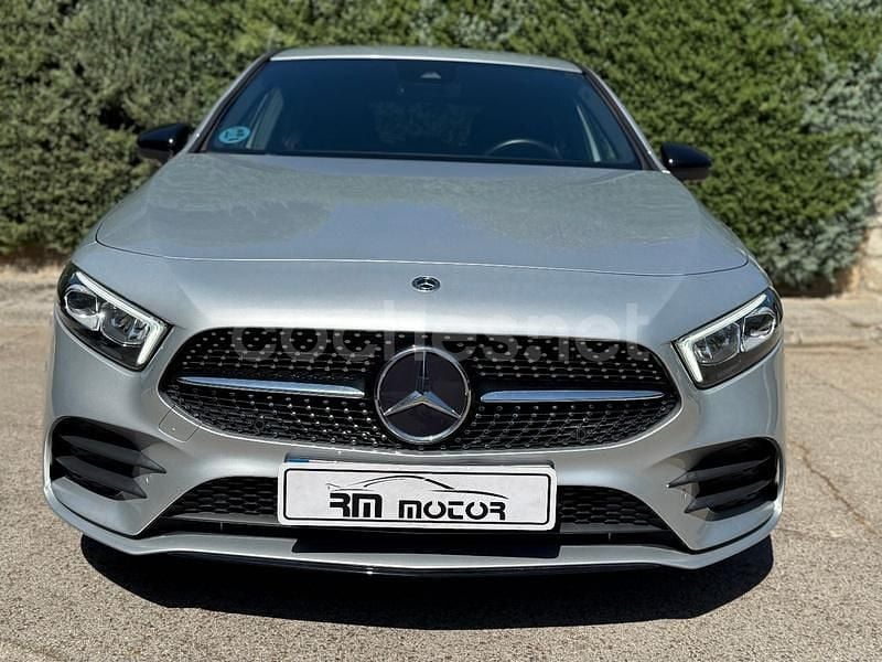 Usado Mercedes A200 150 CV (110 kW) 2022 Gris / plata Berlina