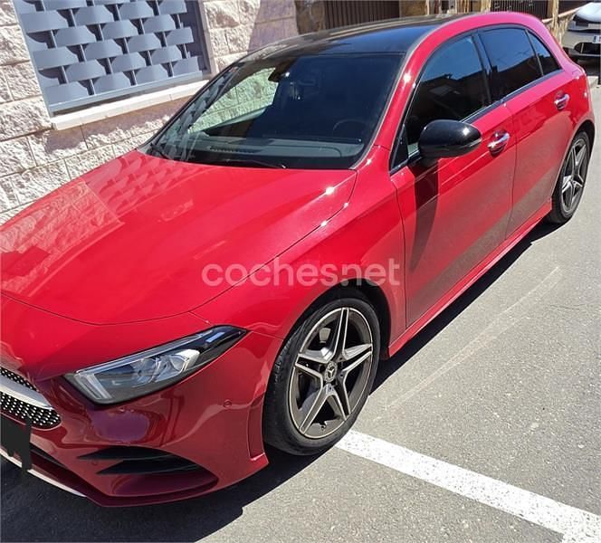 Usado Mercedes A180 109 CV (80 kW) 2019 Rojo Berlina