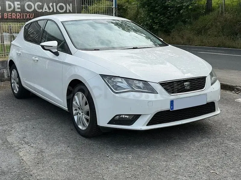 Usado Seat Leon CONNECT 110 CV (80 kW) 2015 Blanco Berlina