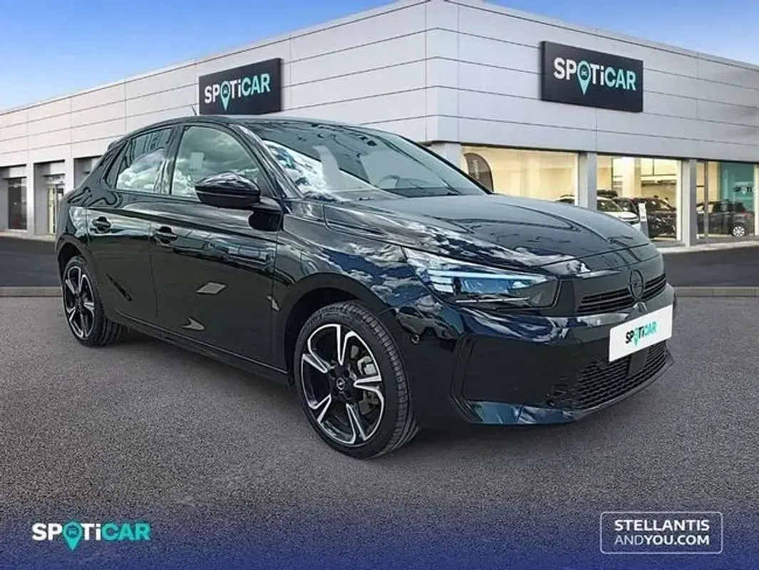 Usado Opel Corsa 110 CV (80 kW) 2025 Negro Utilitario