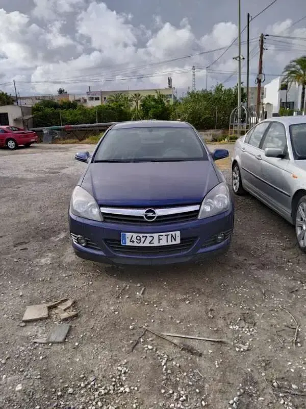 Usado Opel Astra Cosmo 99 CV (72 kW) 2007 Azul Utilitario