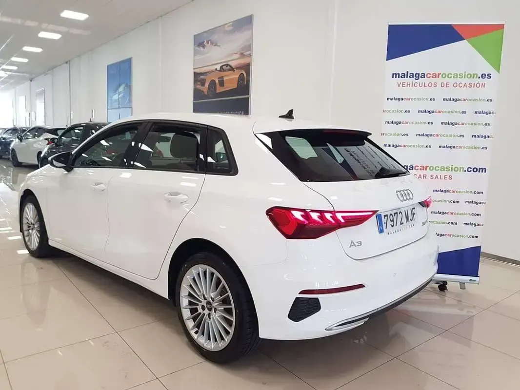 Usado Audi A3 Sportback Advanced Plus 109 CV (80 kW) 2023 Blanco Utilitario