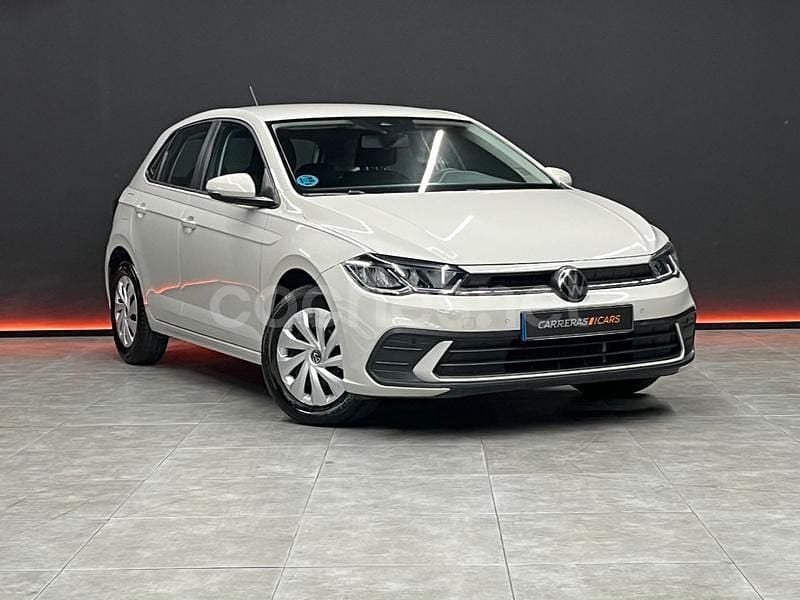 Gris / plata Usado 2022 VW Polo Life Berlina | 15.950 € (Buen precio) - Imagen 1/4