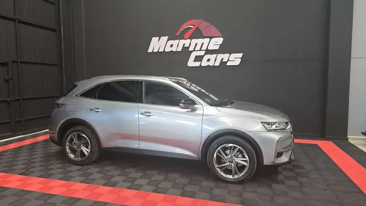 Usado DS Automobiles DS7 Crossback Bastille Plus 129 CV (94 kW) 2021 Gris SUV