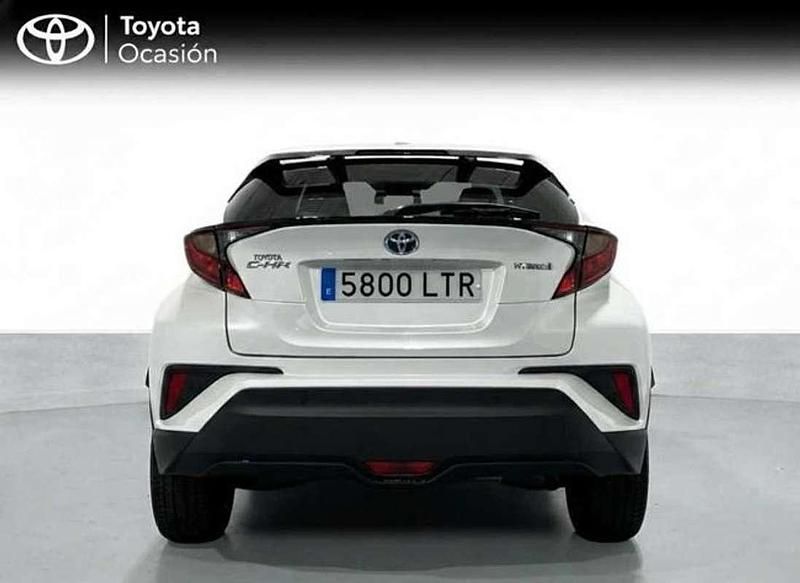 Usado Toyota C-HR Advance 122 CV (89 kW) 2021 Blanco SUV