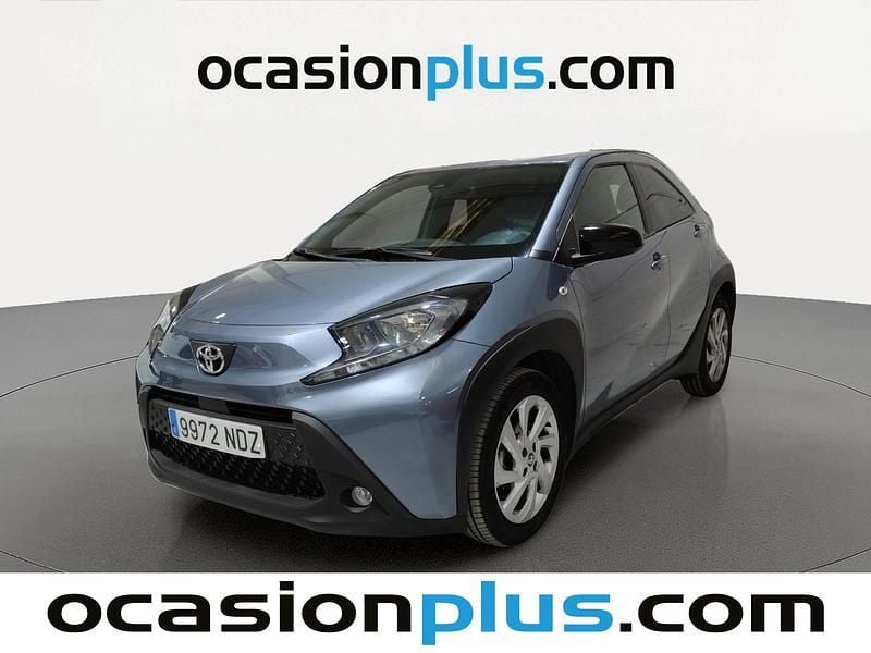 Usado Toyota Aygo X Play 72 CV (52 kW) 2025 SUV