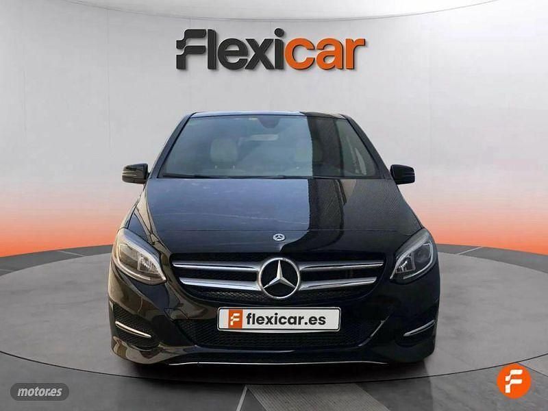 Usado Mercedes B200 156 CV (114 kW) 2018 Negro Monovolumen