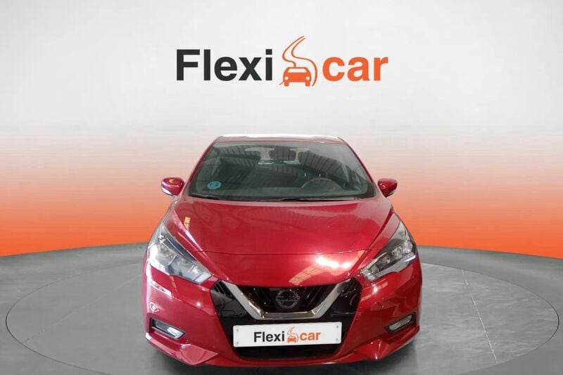 Usado Nissan Micra Acenta 92 CV (67 kW) 2021 Granate Utilitario