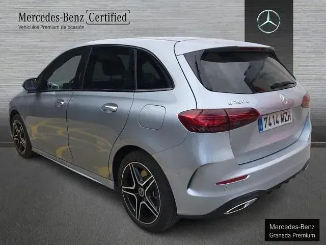 Usado Mercedes B250e AMG line 218 CV (160 kW) 2025 Plata hightech Utilitario